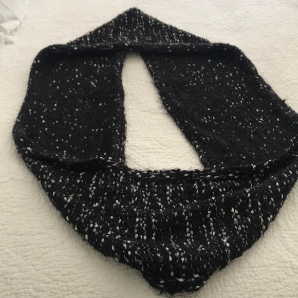 Infinity nylon/polyester scarf - Picture 2 of 5